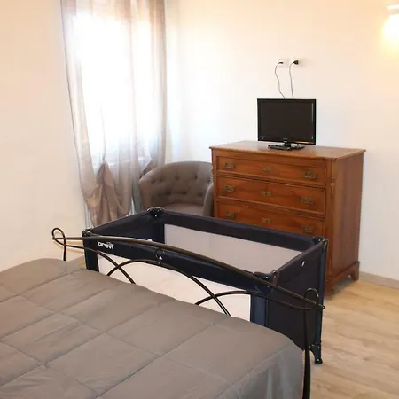 Carolina Apartment
